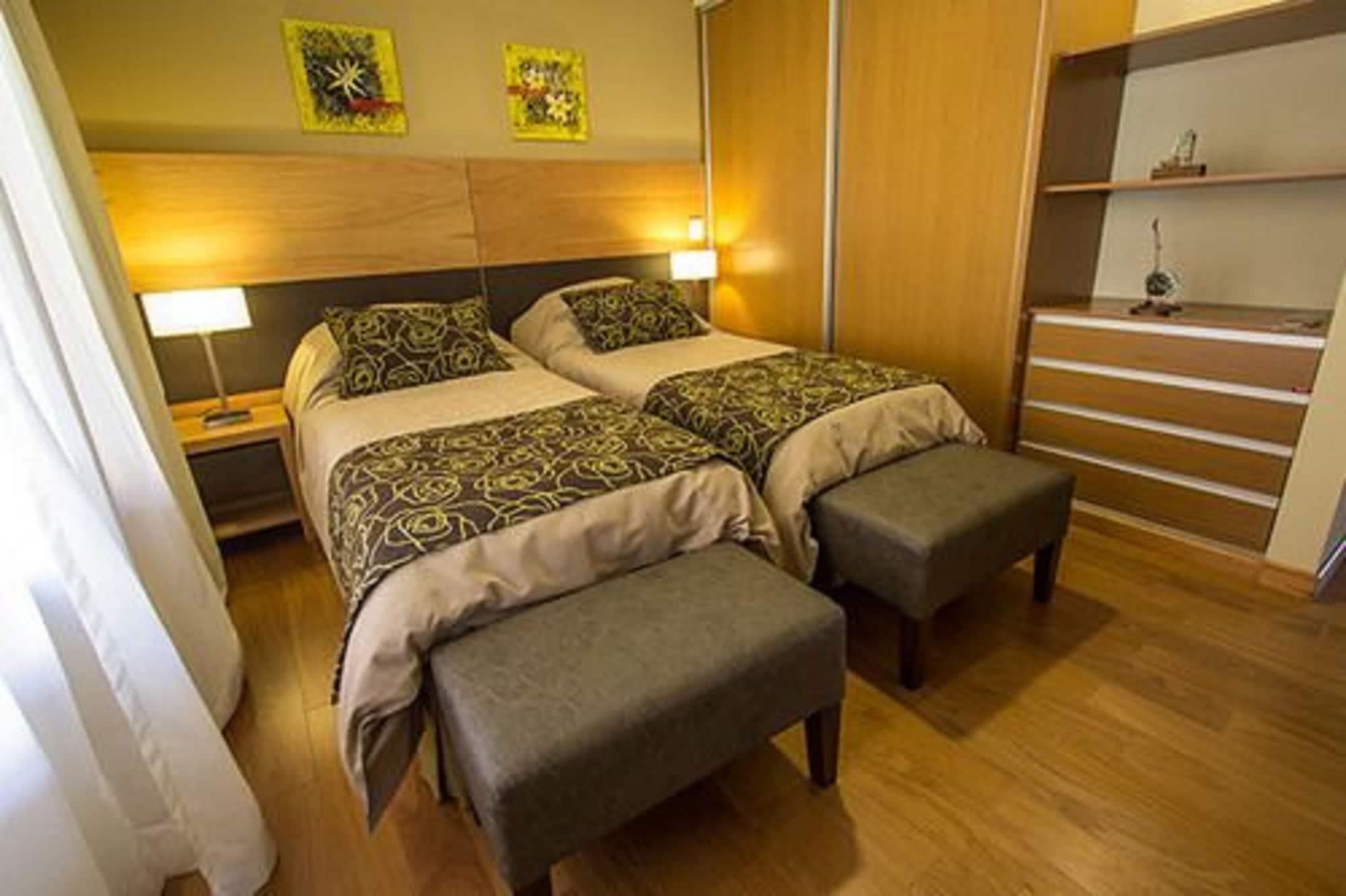 Los Robles Apart & Spa Bariloche Buitenkant foto