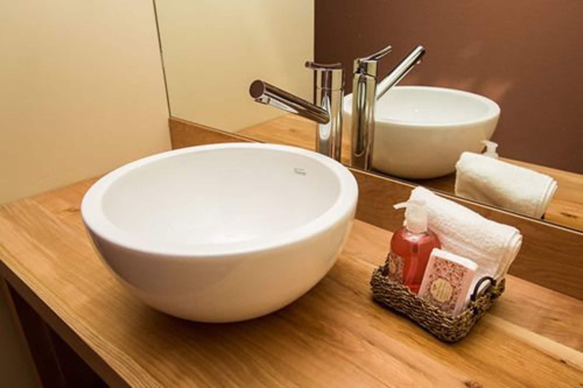 Los Robles Apart & Spa Bariloche Buitenkant foto