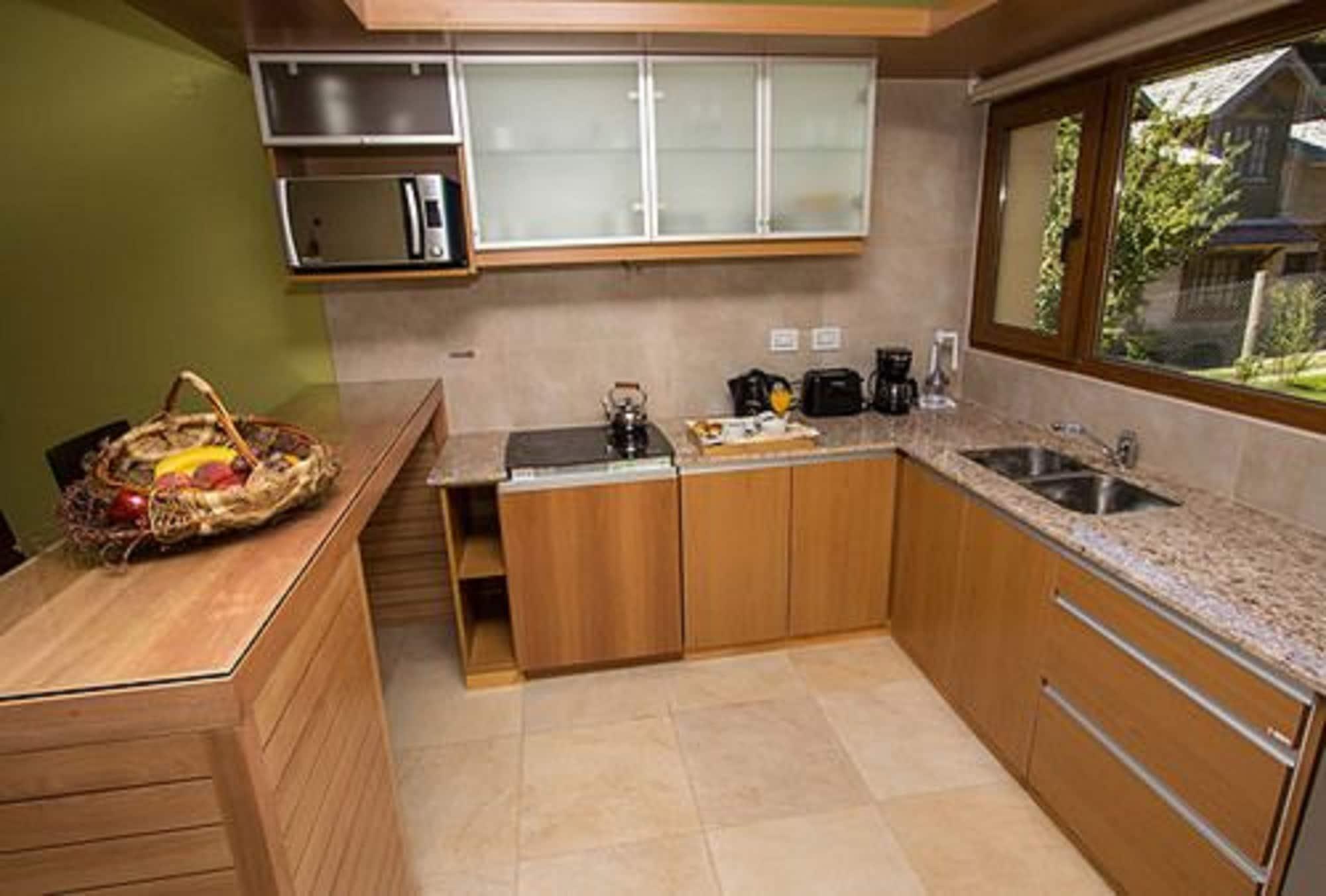 Los Robles Apart & Spa Bariloche Buitenkant foto