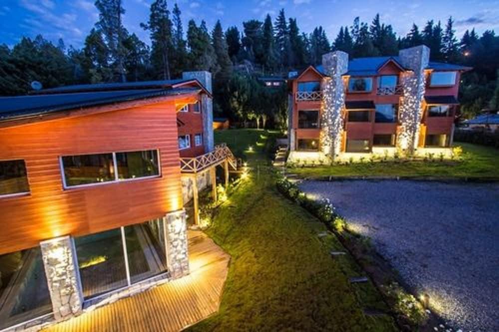 Los Robles Apart & Spa Bariloche Buitenkant foto