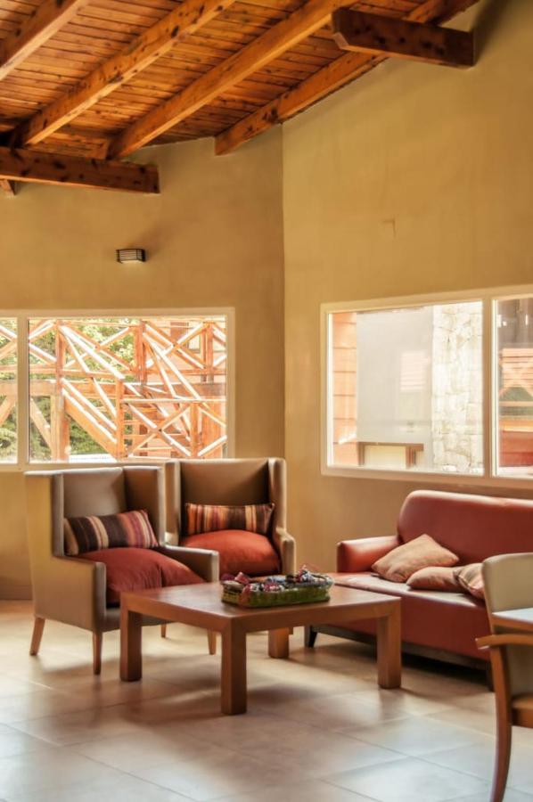 Los Robles Apart & Spa Bariloche Buitenkant foto