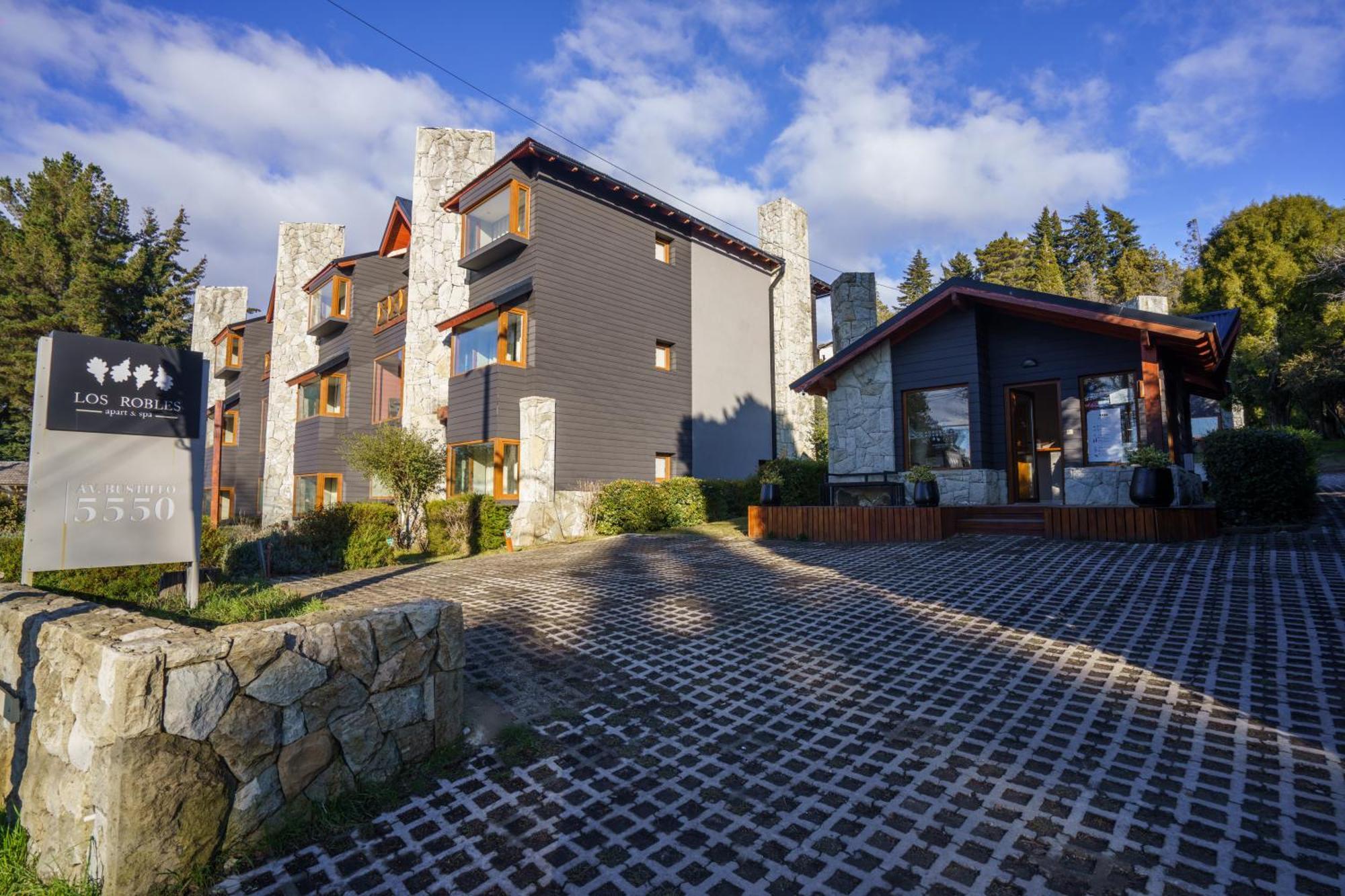 Los Robles Apart & Spa Bariloche Buitenkant foto